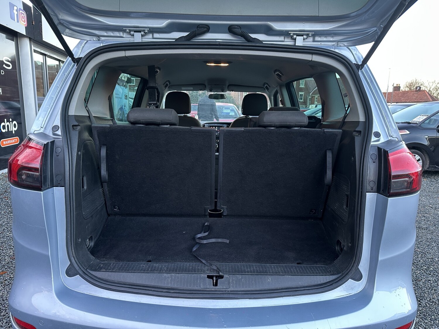 Used Vauxhall Zafira 2017 for sale - 77342690: Photo 44