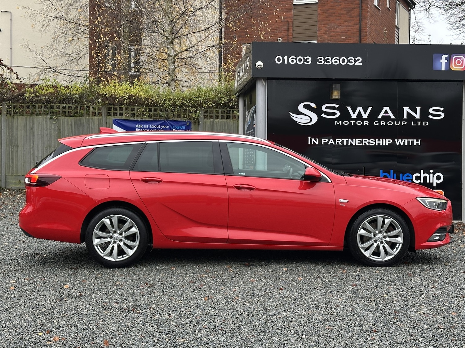 Used Vauxhall Insignia 2017 for sale - 76945576: Photo 15
