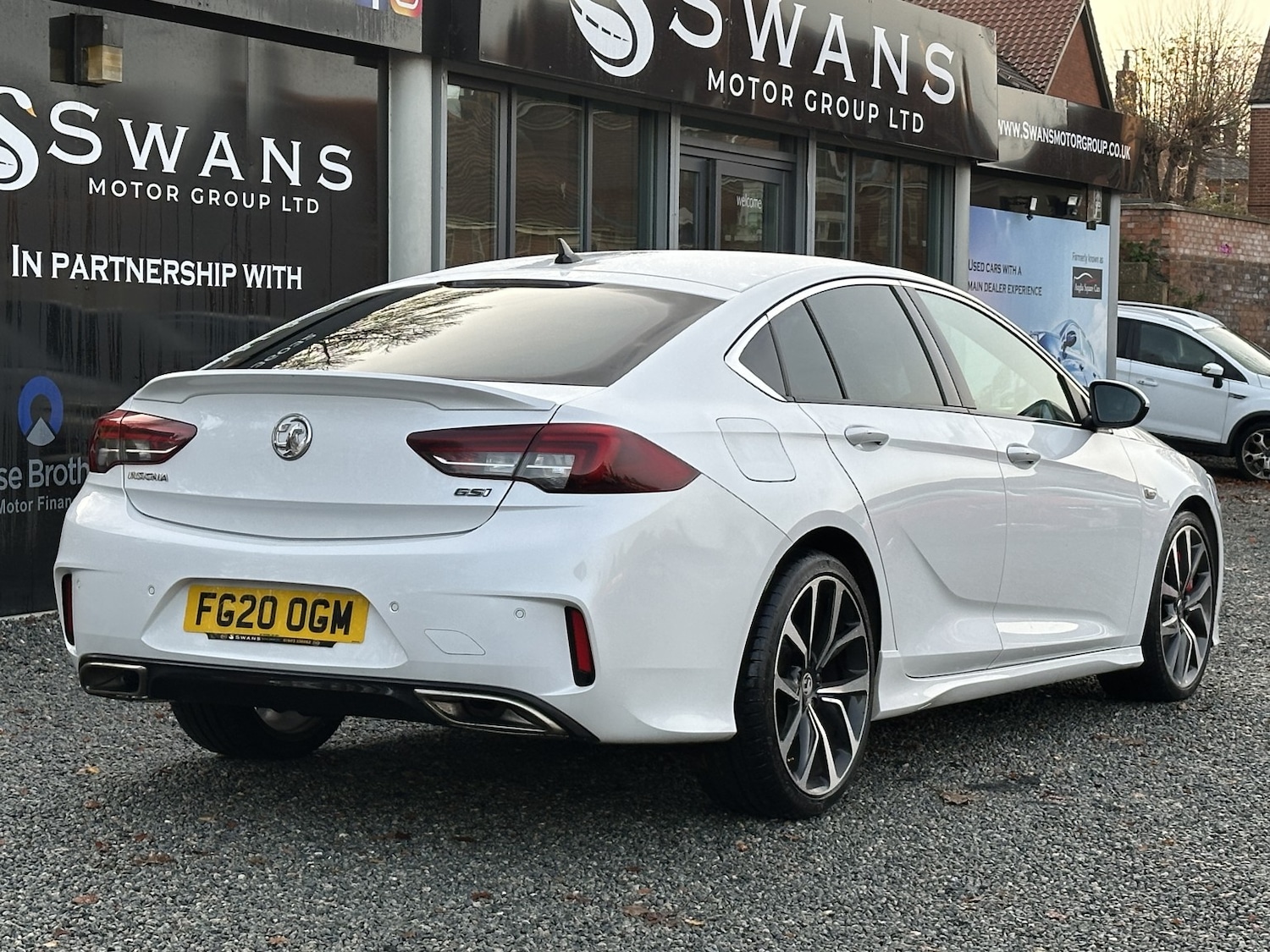 Used Vauxhall Insignia 2020 for sale - 76945549: Photo 5