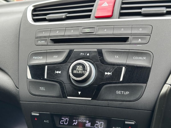 Used Honda Civic 2014 for sale - 75529841: Photo 20
