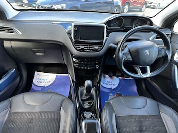 Used Peugeot 2008 2015 for sale - 75529867: Photo