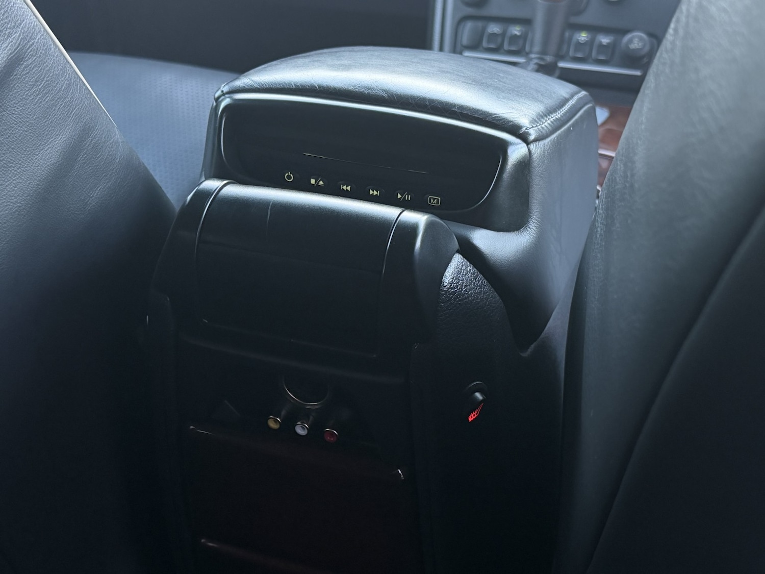 Used Volvo XC90 2011 for sale - 76945613: Photo 32