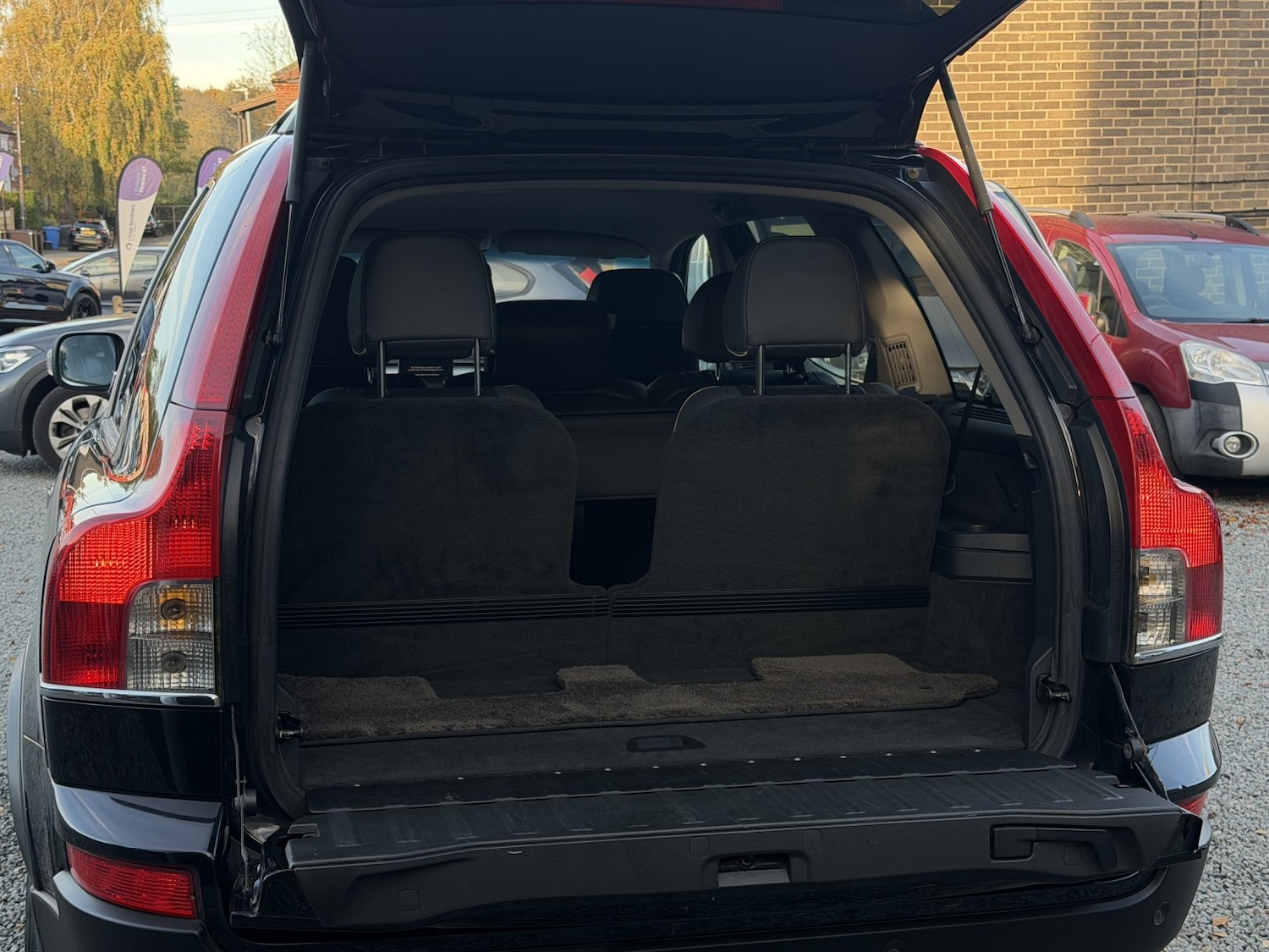 Used Volvo XC90 2011 for sale - 76945613: Photo 47