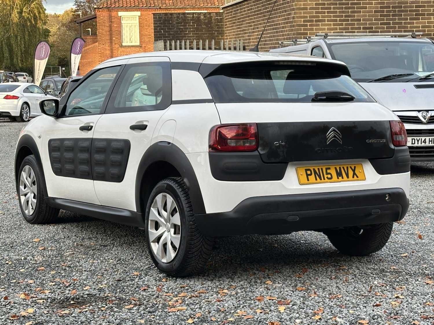 Used Citroen C4 Cactus 2015 for sale - 76510953: Photo 16