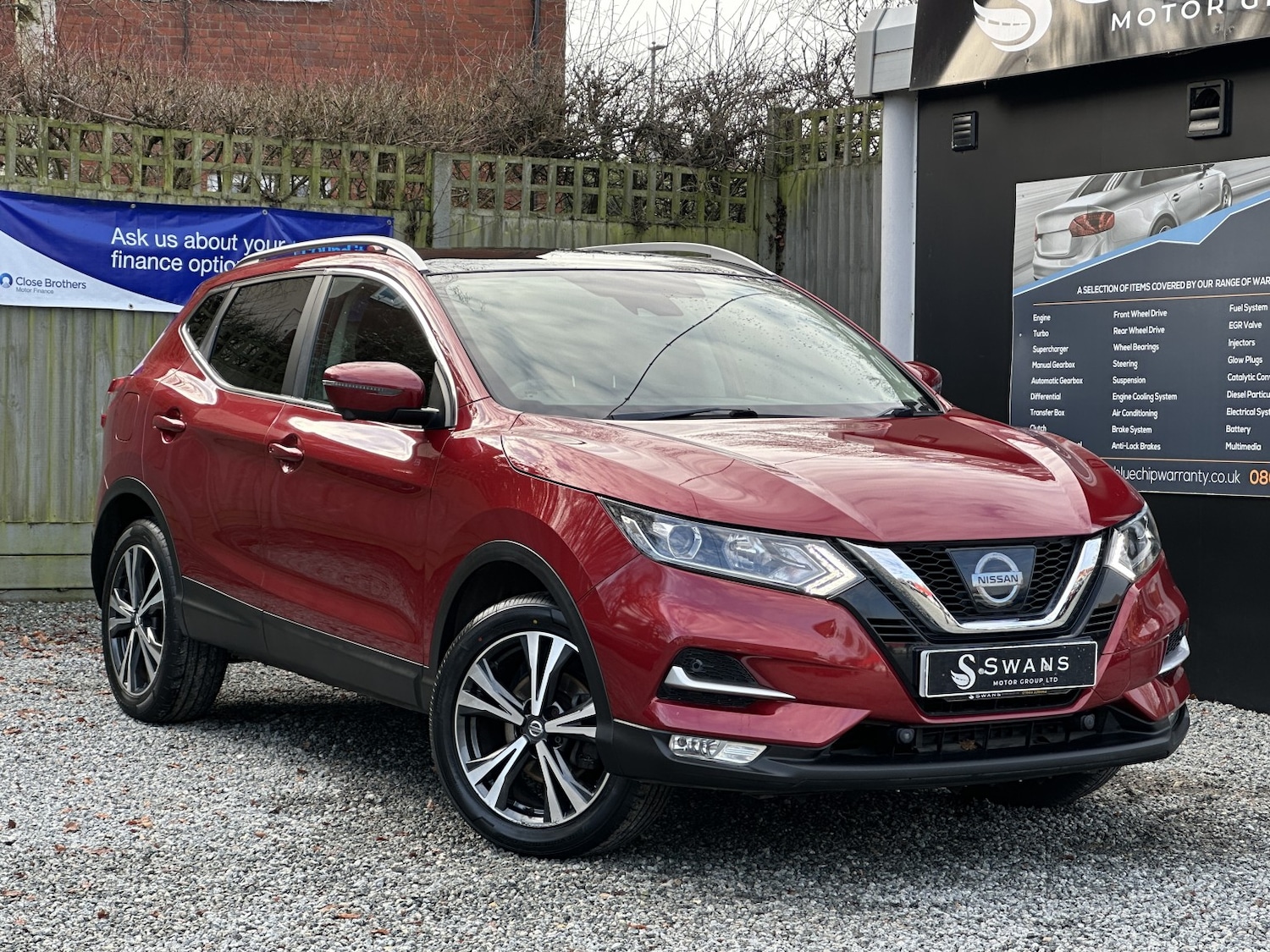 Used Nissan Qashqai 2018 for sale - 77148209: Photo 2