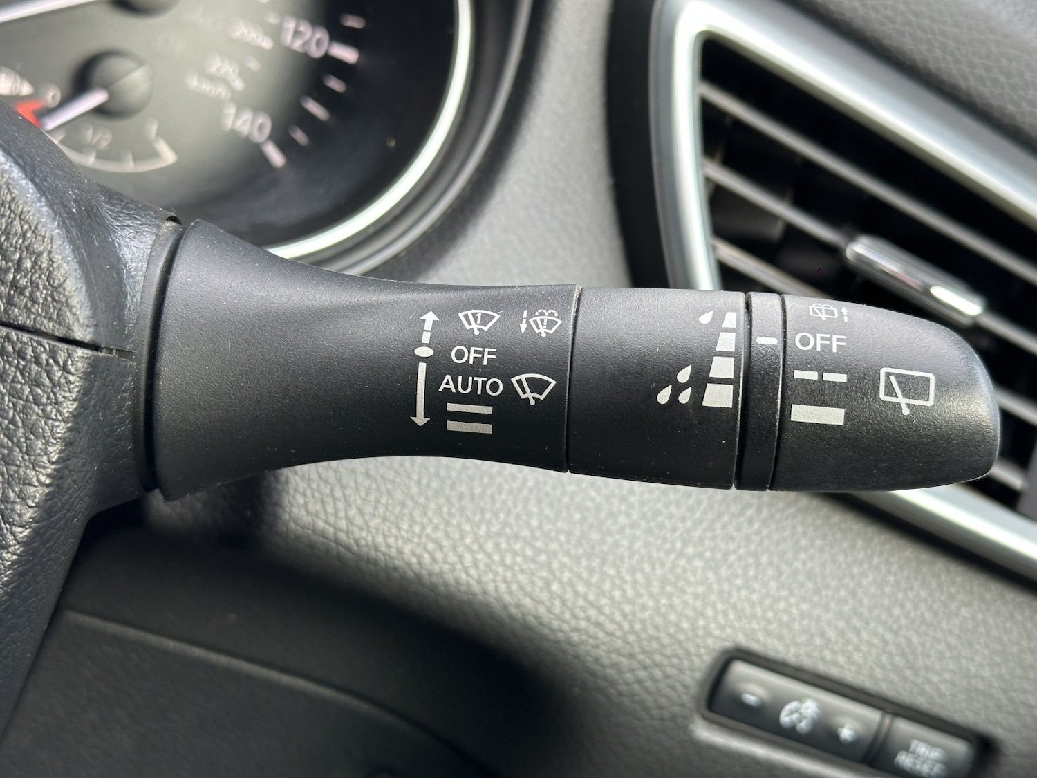 Used Nissan Qashqai 2018 for sale - 77148209: Photo 39