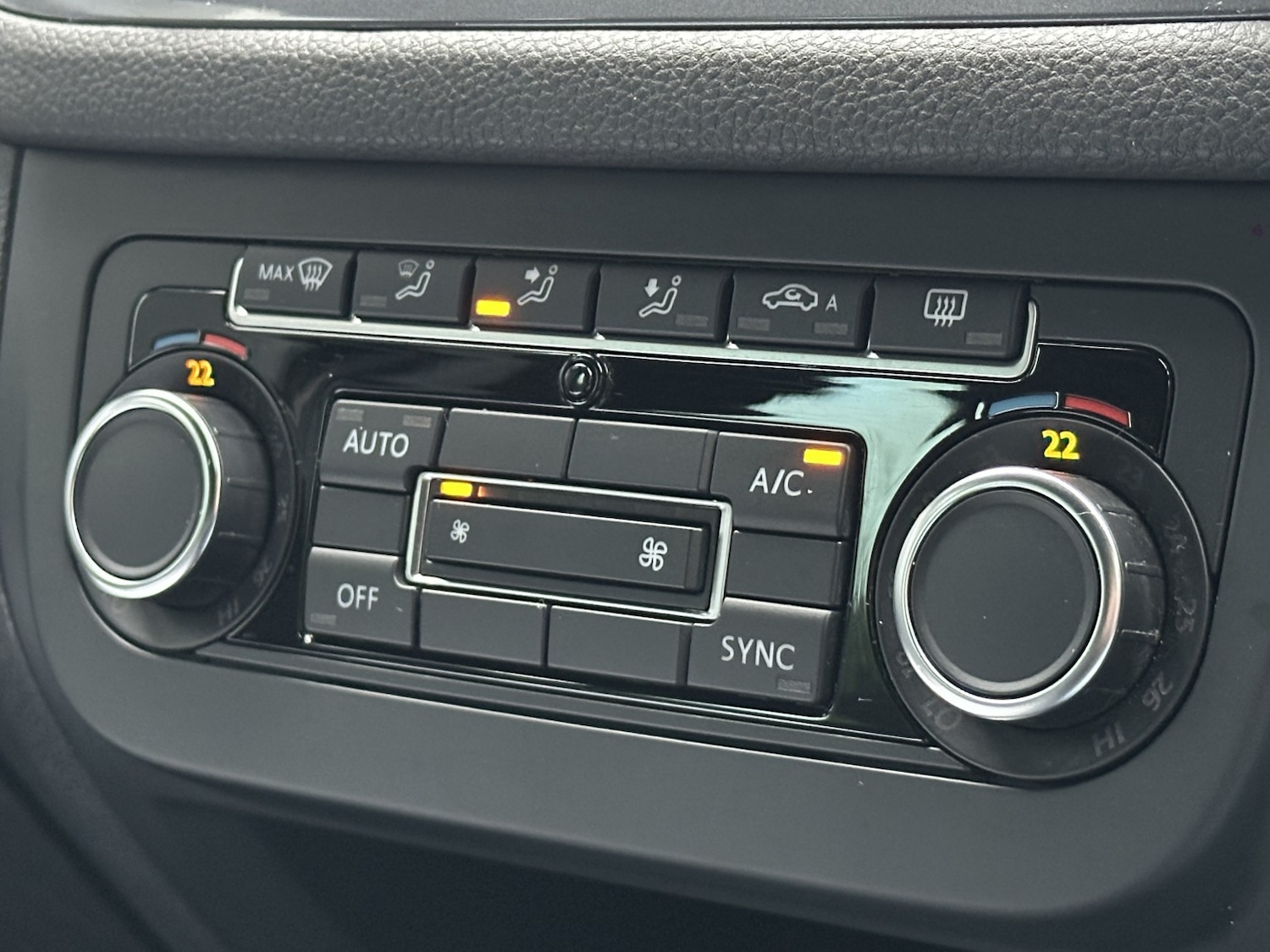 Used Volkswagen Tiguan 2014 for sale - 76945582: Photo 24