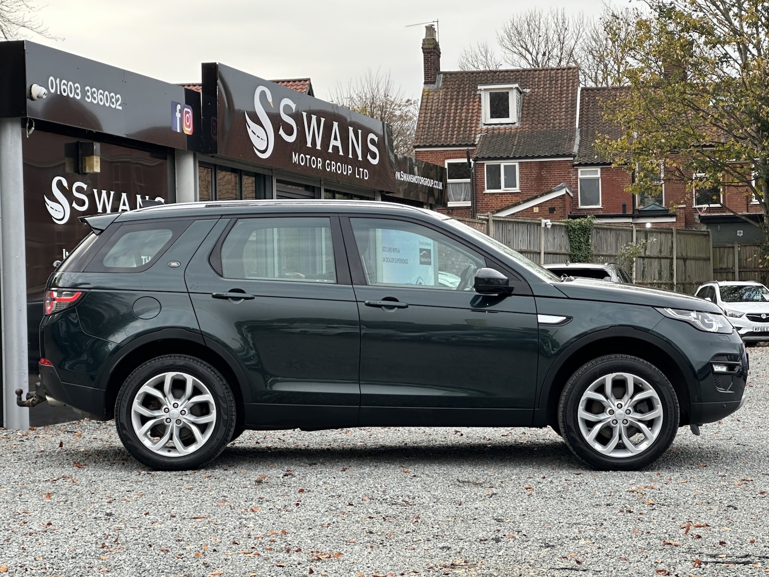 Used Land Rover Discovery Sport 2017 for sale - 76945585: Photo 15