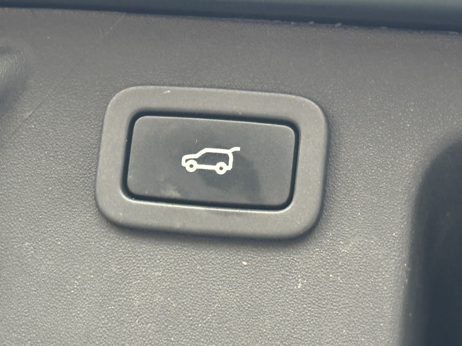 Used Land Rover Discovery Sport 2017 for sale - 76945585: Photo 51