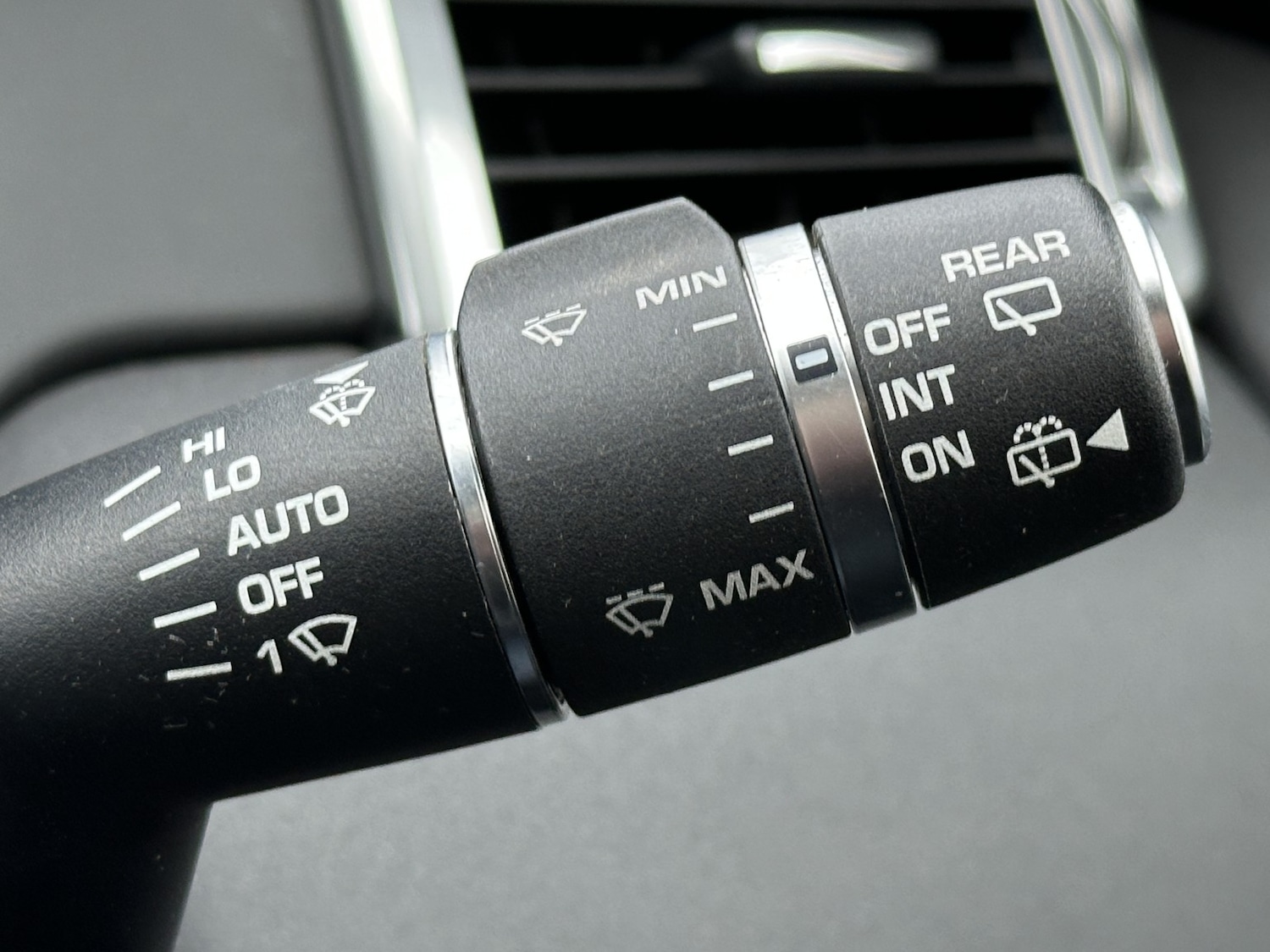 Used Land Rover Discovery Sport 2017 for sale - 76945585: Photo 54