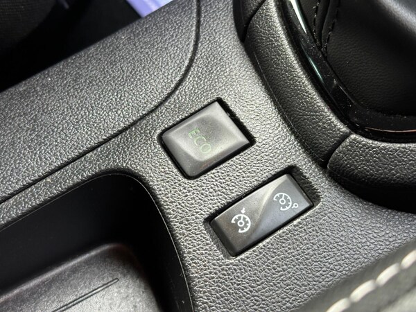 Used Renault Clio 2019 for sale - 75632816: Photo 20