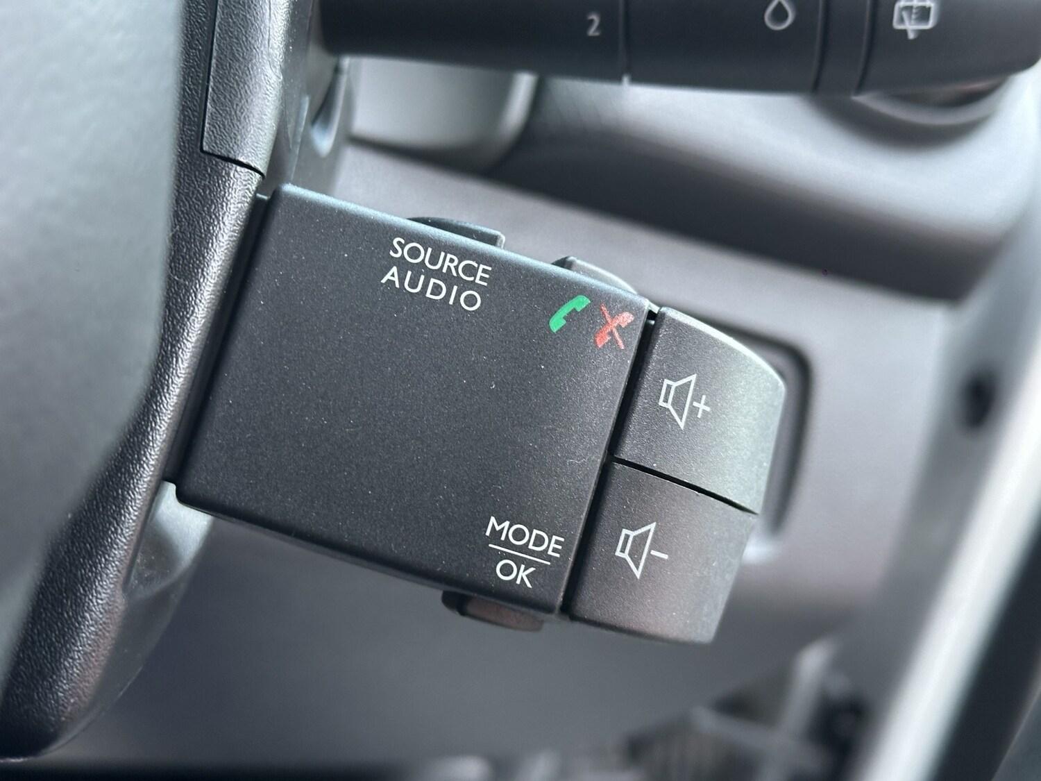 Used Renault Clio 2019 for sale - 75632816: Photo 33