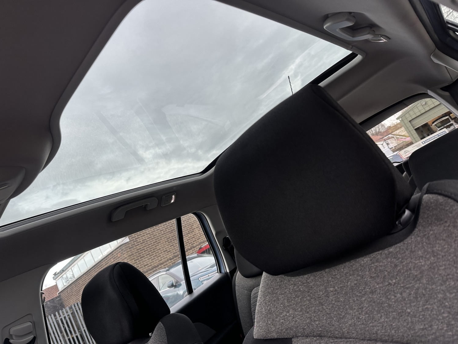 Used Citroen C4 Grand Picasso 2015 for sale - 76863879: Photo 21