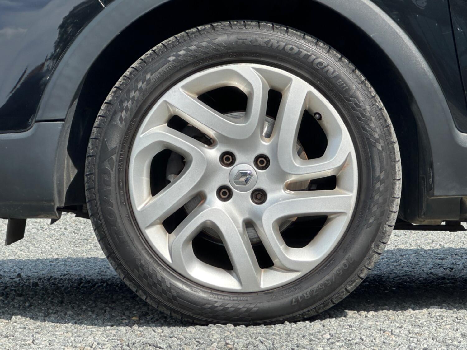 Vehicle 28