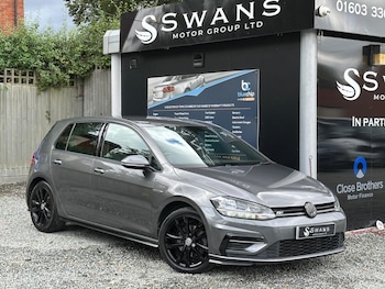 Volkswagen - Golf