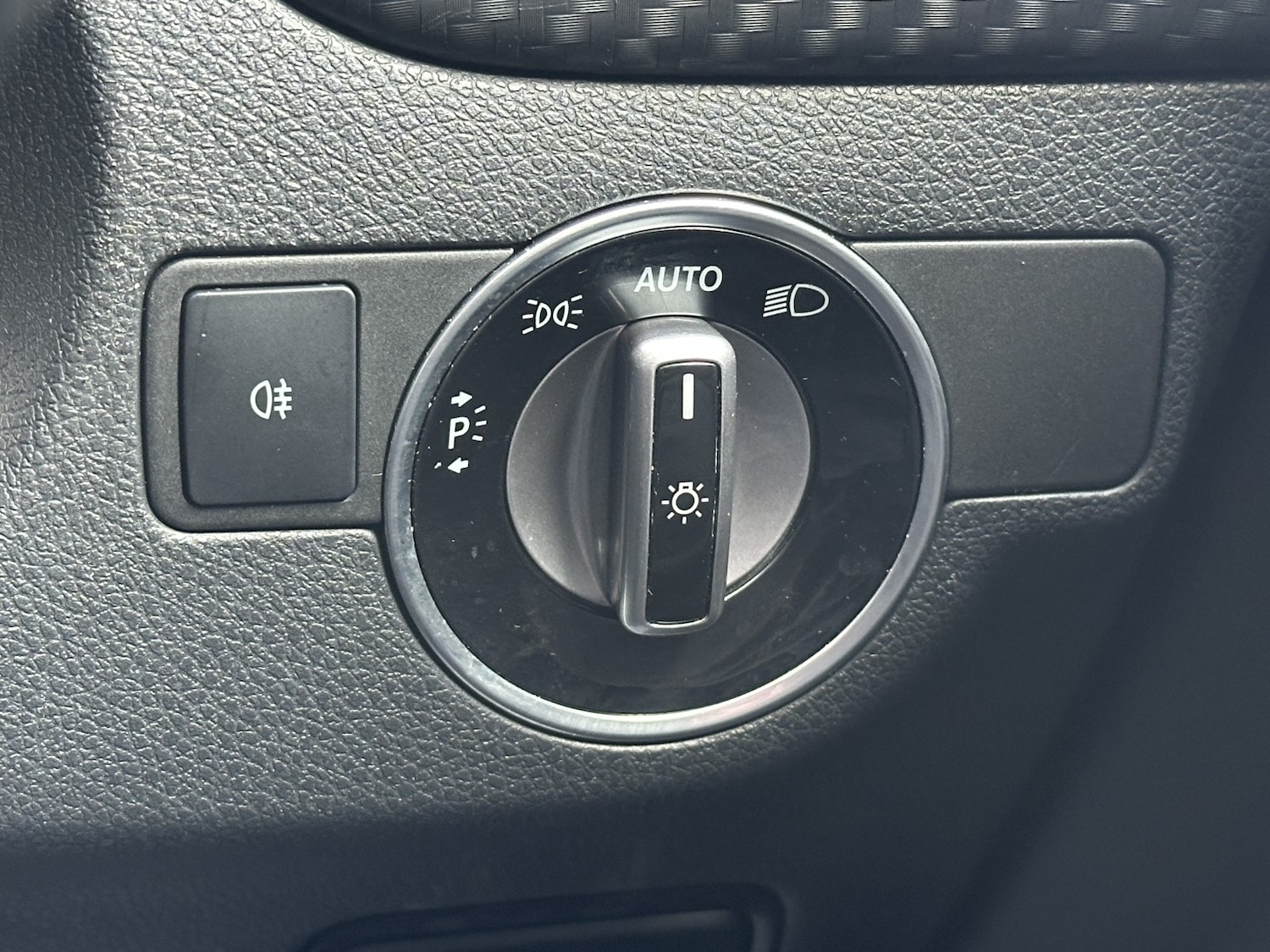 Used Mercedes-Benz A-Class 2017 for sale - 77154429: Photo 38