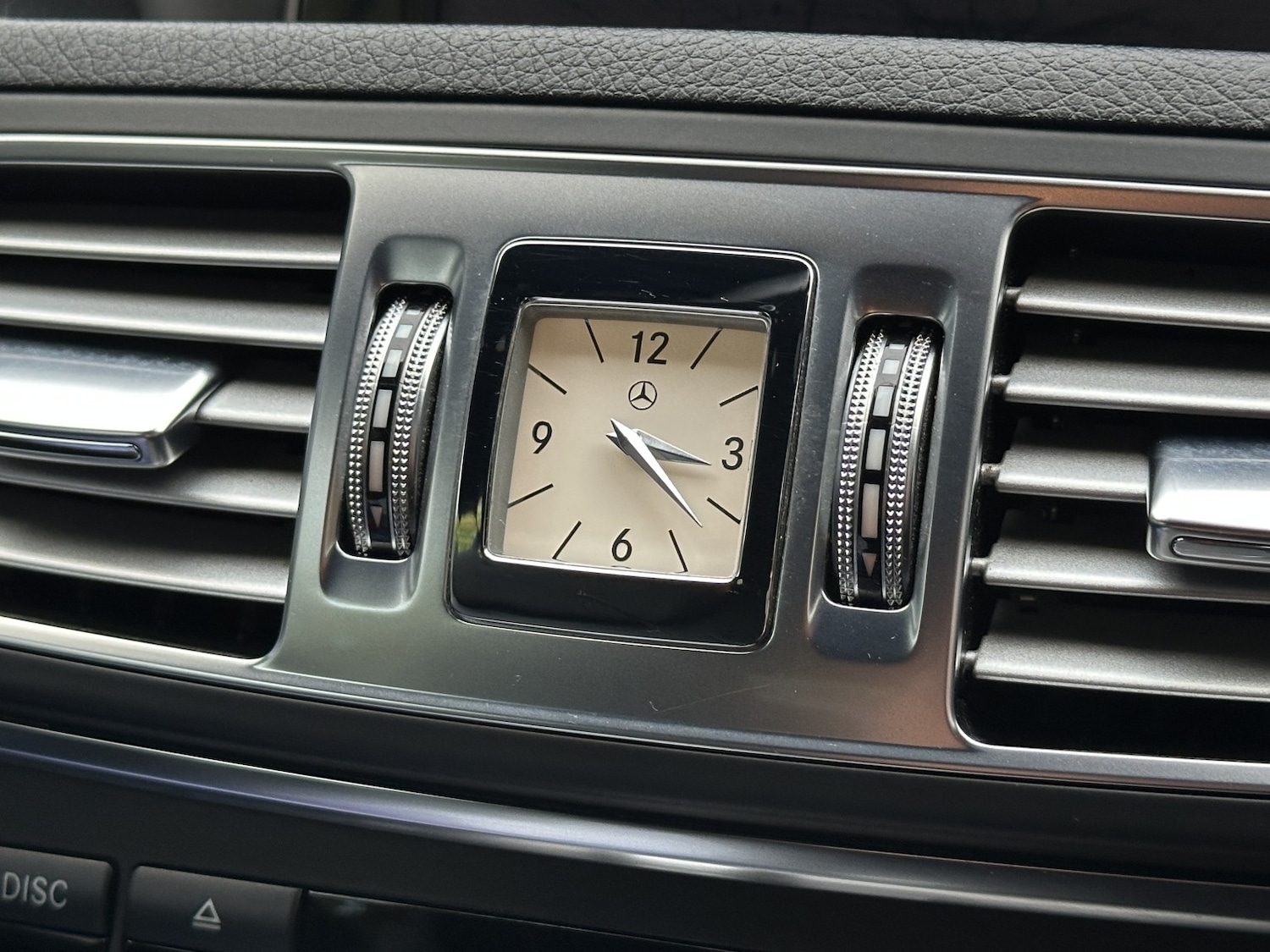 Used Mercedes-Benz E Class 2013 for sale - 76237208: Photo 29