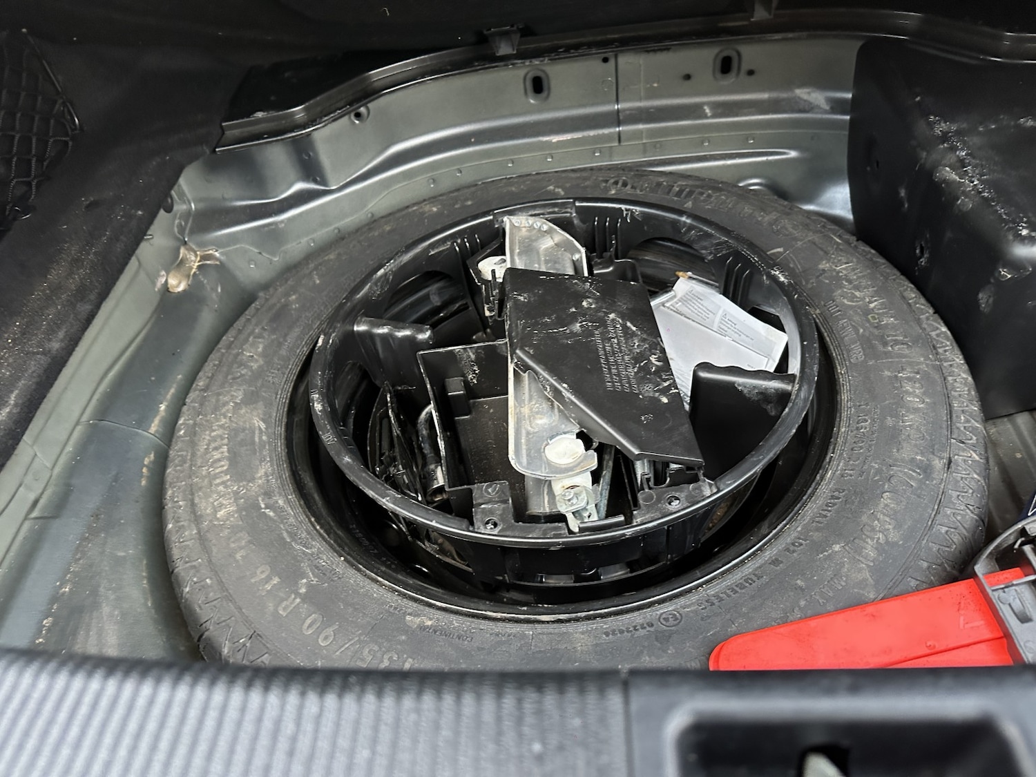 Used Mercedes-Benz E Class 2013 for sale - 76237208: Photo 36