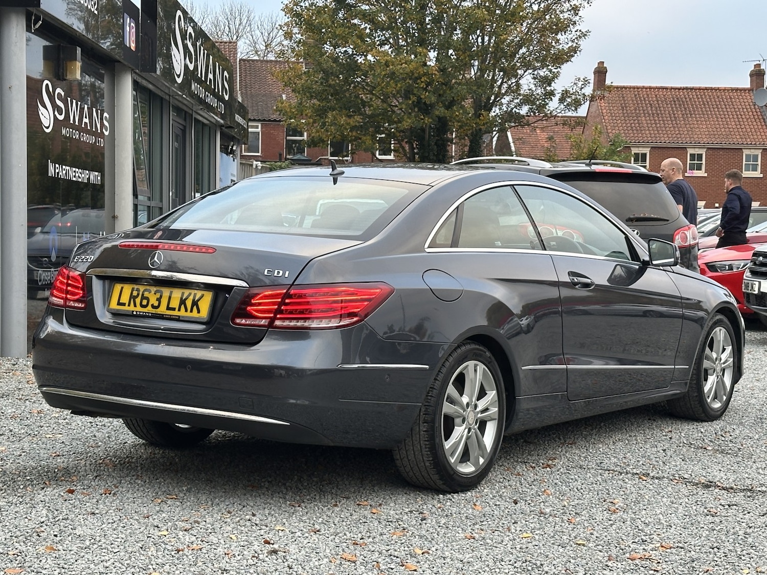 Used Mercedes-Benz E Class 2013 for sale - 76237208: Photo 5