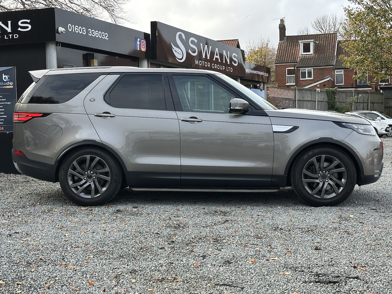 Used Land Rover Discovery 2017 for sale - 76547868: Photo 15