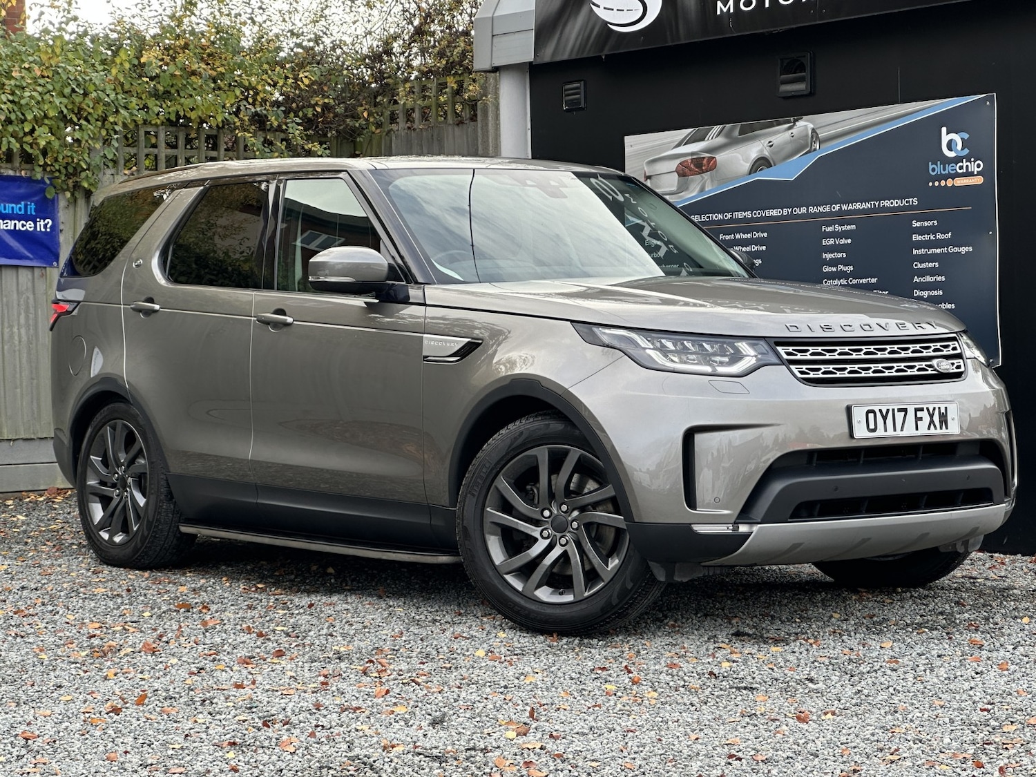 Used Land Rover Discovery 2017 for sale - 76547868: Photo 2