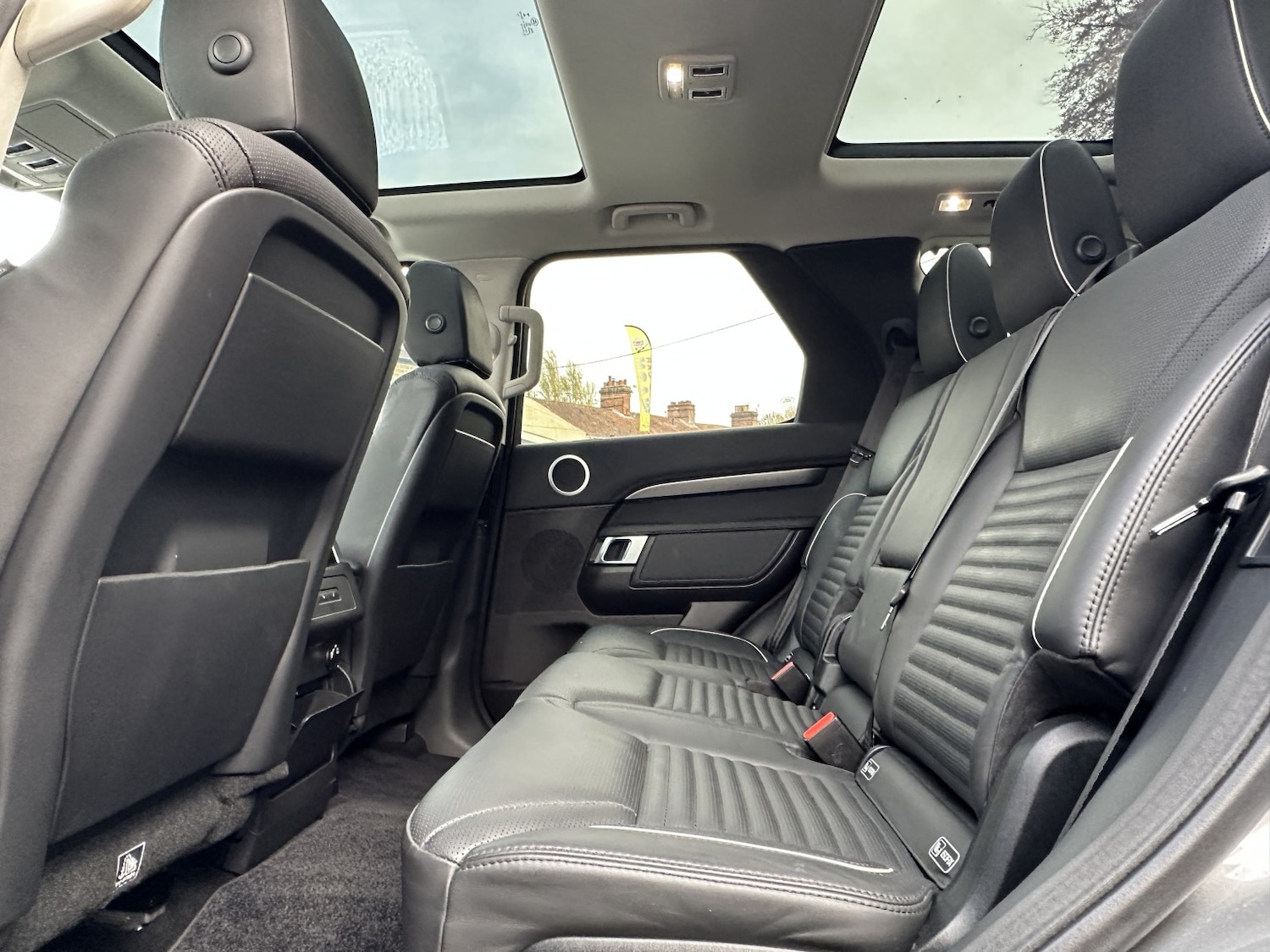 Used Land Rover Discovery 2017 for sale - 76547868: Photo 29