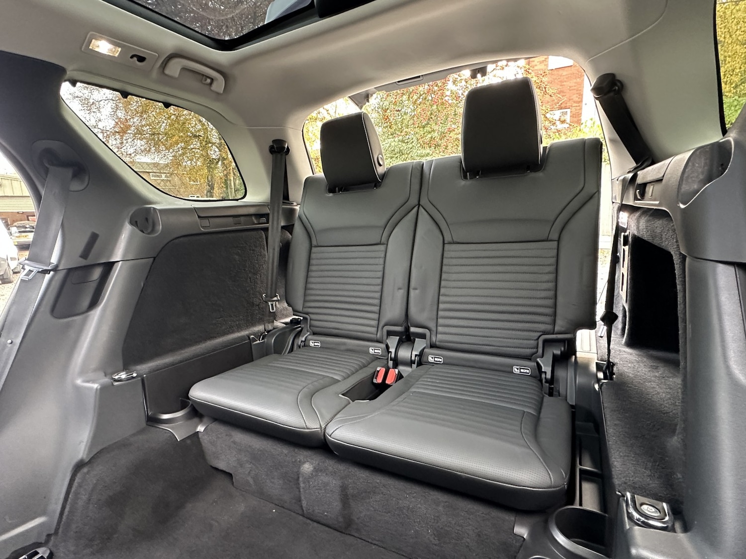 Used Land Rover Discovery 2017 for sale - 76547868: Photo 33