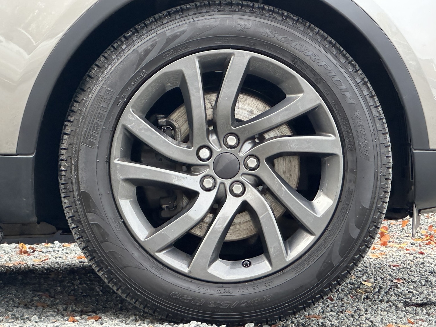 Used Land Rover Discovery 2017 for sale - 76547868: Photo 68