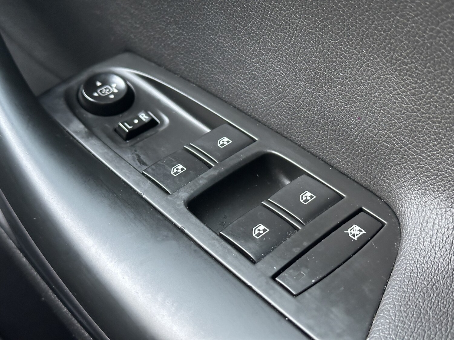 Used Vauxhall Astra 2016 for sale - 77572685: Photo 29