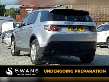 Used Land Rover Discovery Sport 2018 for sale - 79099089: Photo