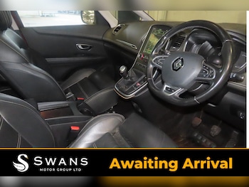 Used Renault Scenic 2018 for sale - 77774710: Photo