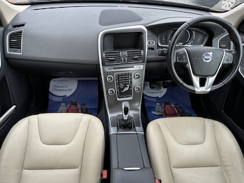 Used Volvo XC60 2016 for sale - 76945572: Photo