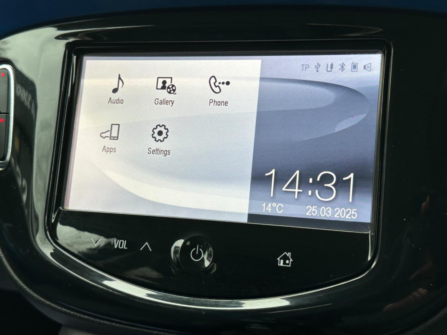 Used Vauxhall ADAM 2015 for sale - 77162195: Photo 22