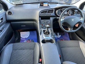 Used Peugeot 3008 2015 for sale - 76149230: Photo