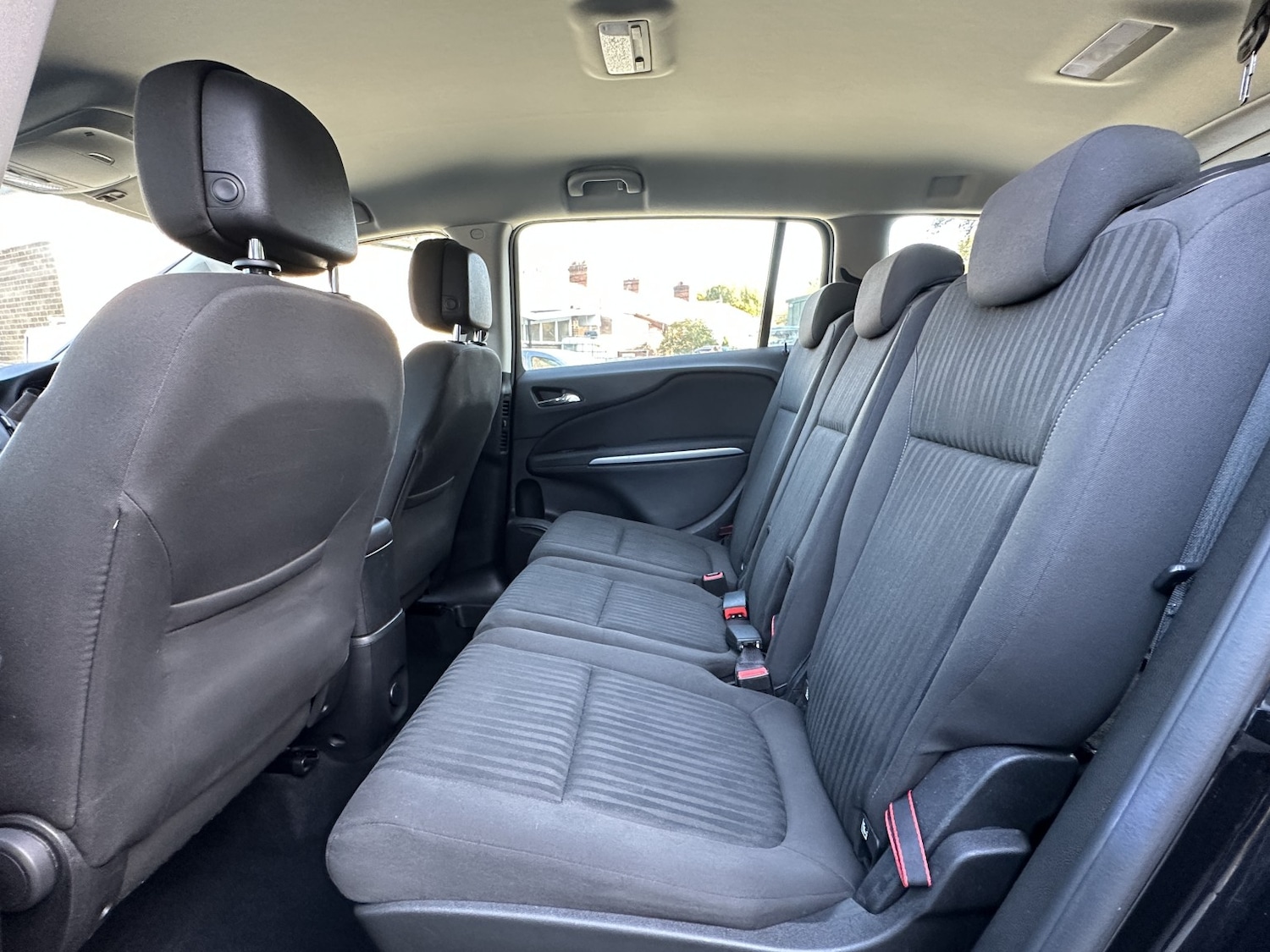 Used Vauxhall Zafira Tourer 2016 for sale - 75975496: Photo 16