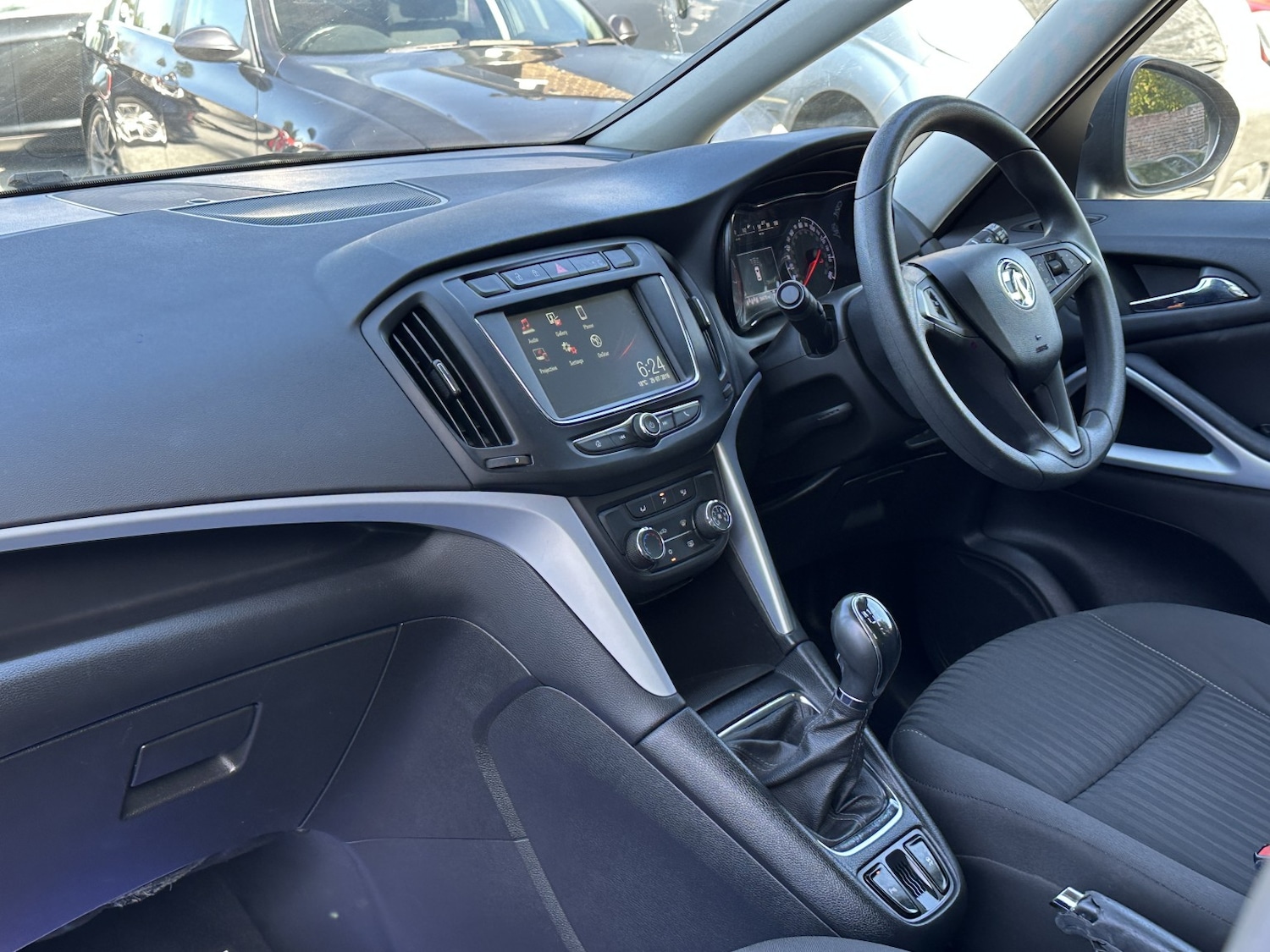 Used Vauxhall Zafira Tourer 2016 for sale - 75975496: Photo 17