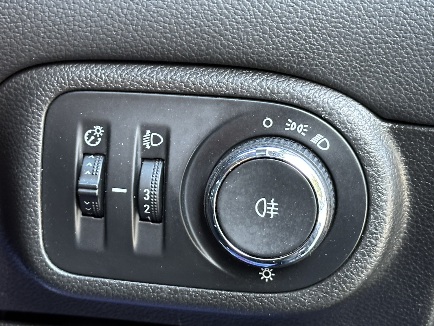 Used Vauxhall Zafira Tourer 2016 for sale - 75975496: Photo 25