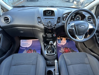 Used Ford Fiesta 2015 for sale - 76666074: Photo