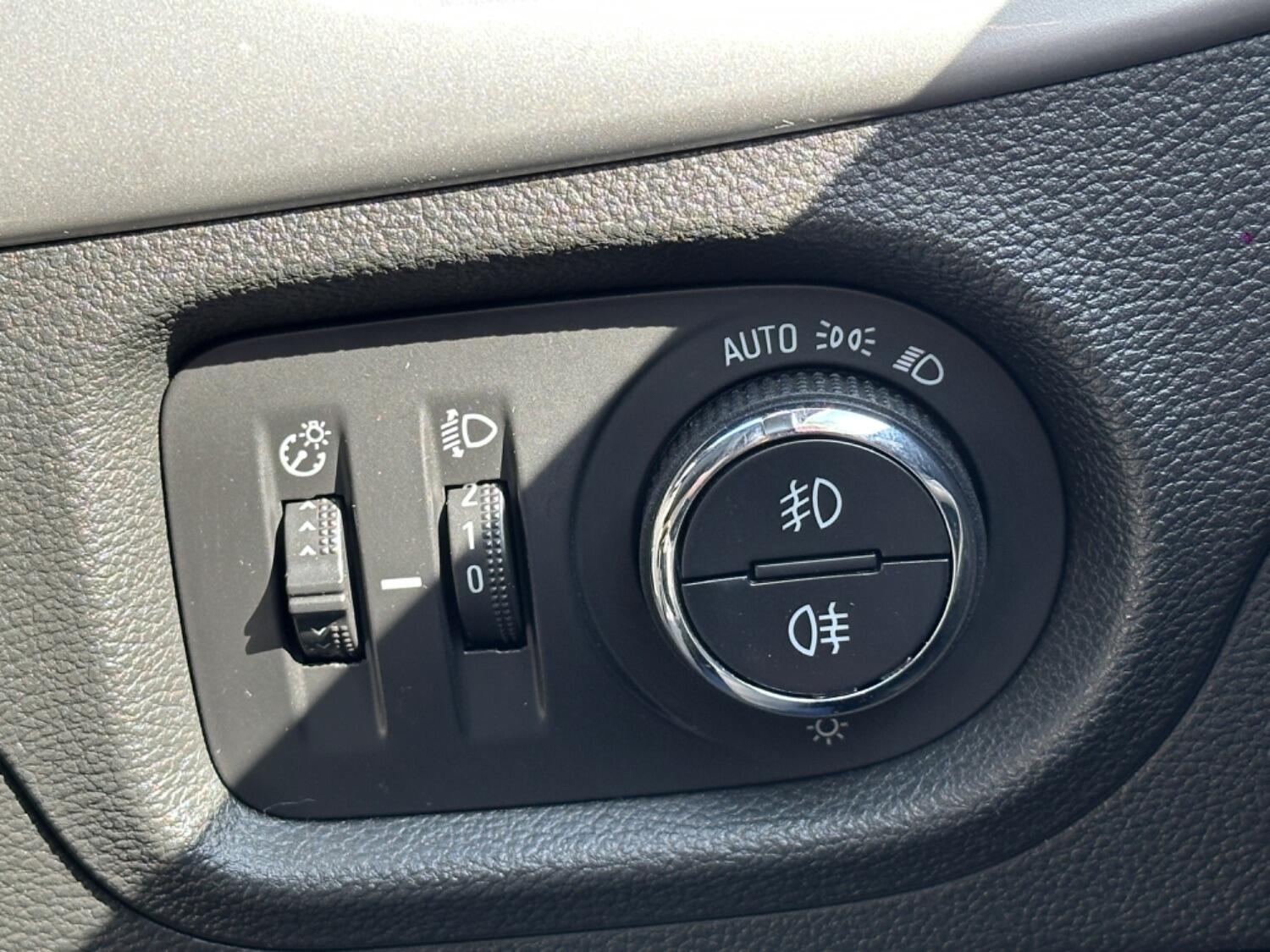 Used Vauxhall Astra 2020 for sale - 76945569: Photo 21