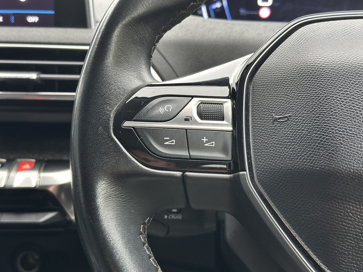 Used Peugeot 3008 2019 for sale - 76418310: Photo 22