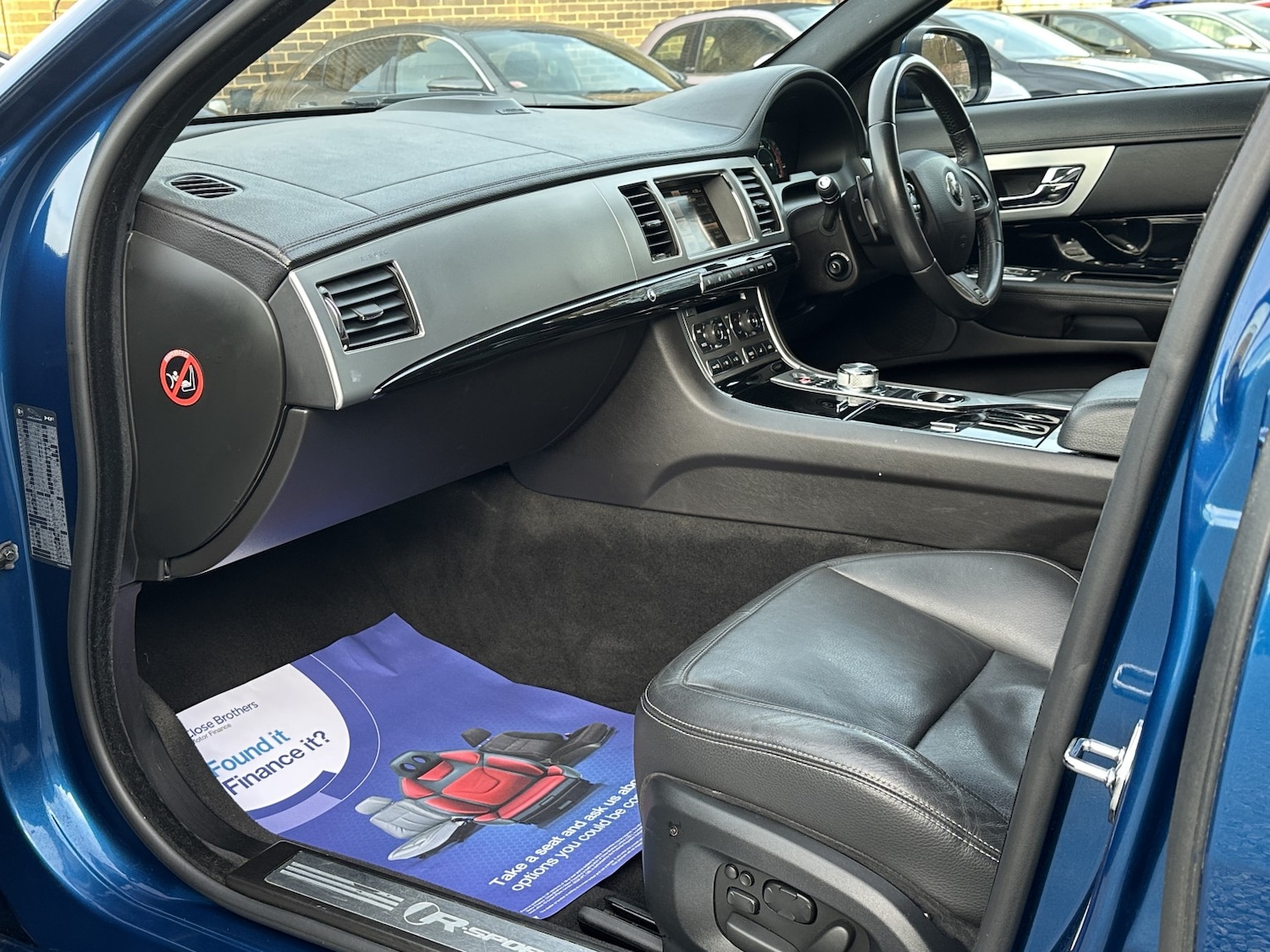 Used Jaguar XF 2015 for sale - 77622374: Photo 40