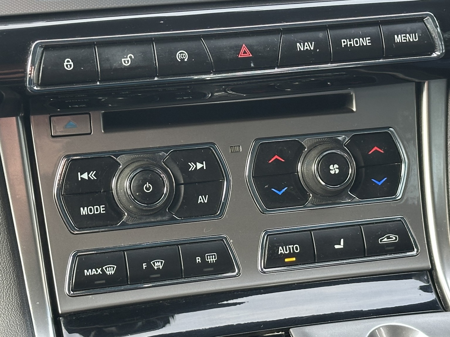 Used Jaguar XF 2015 for sale - 77622374: Photo 49