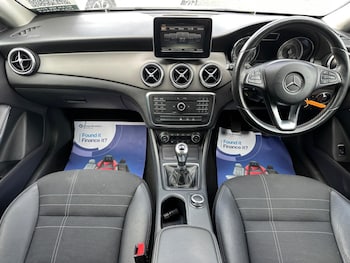 Used Mercedes-Benz CLA 2015 for sale - 75529894: Photo