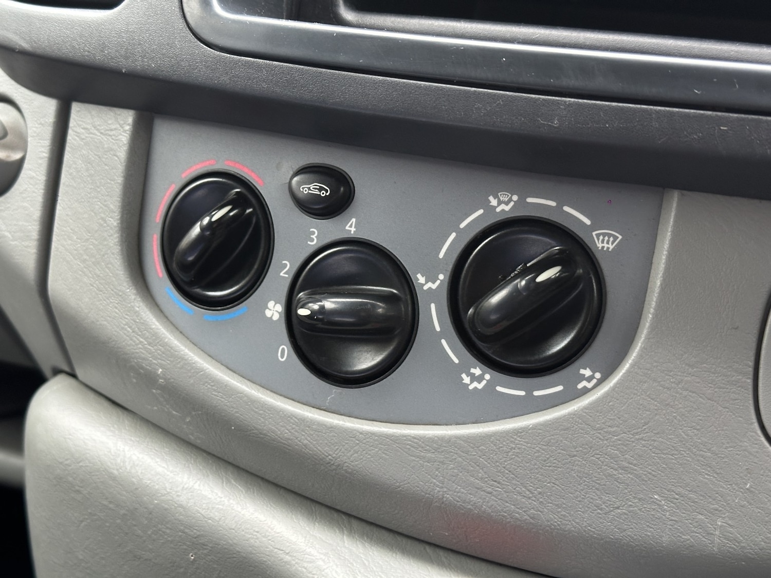 Used Vauxhall Vivaro 2014 for sale - 77162161: Photo 22