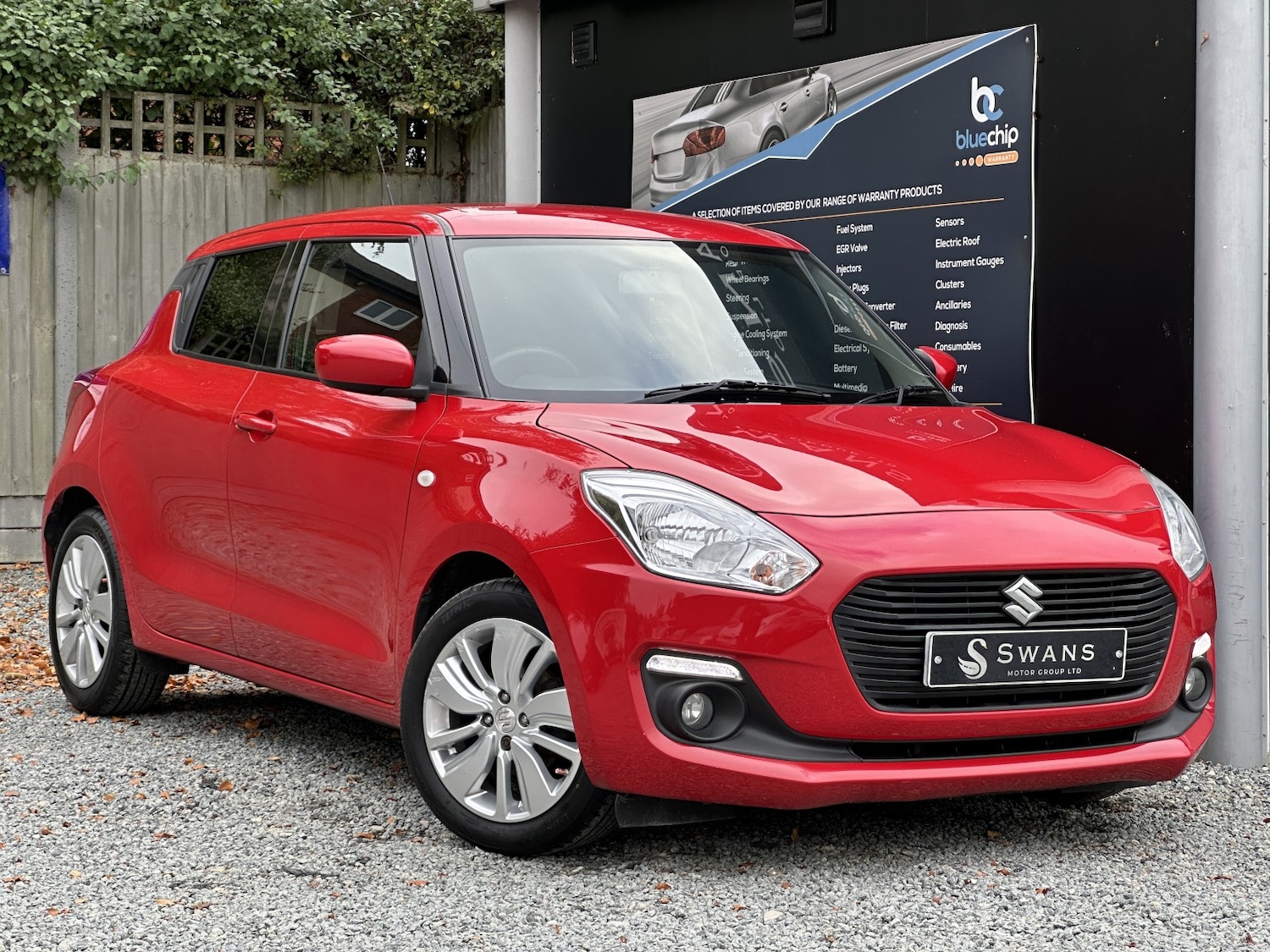 Used Suzuki Swift 2017 for sale - 76945514: Photo 2