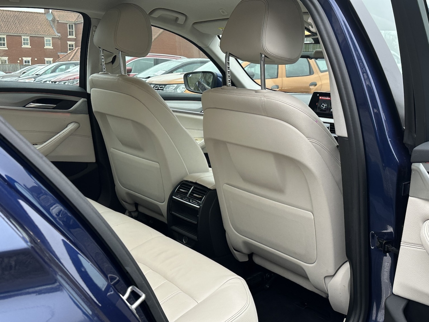 Used BMW 5 Series 2017 for sale - 77264409: Photo 40