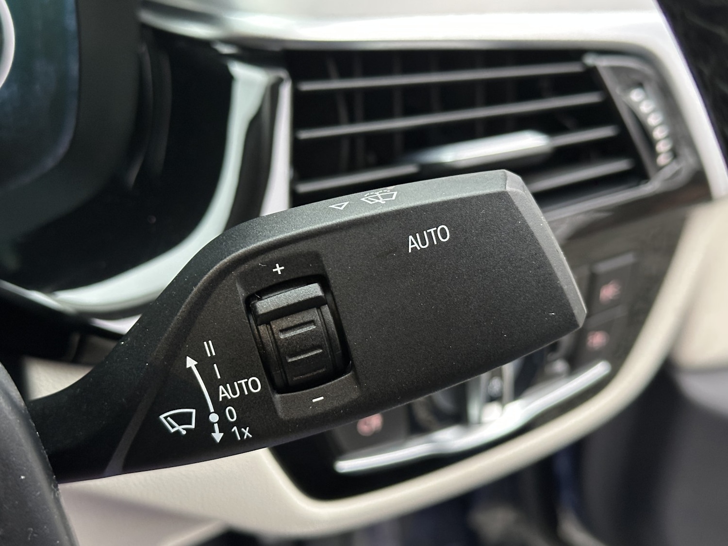 Used BMW 5 Series 2017 for sale - 77264409: Photo 52