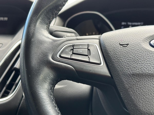 Used Ford Focus 2015 for sale - 75490005: Photo 17