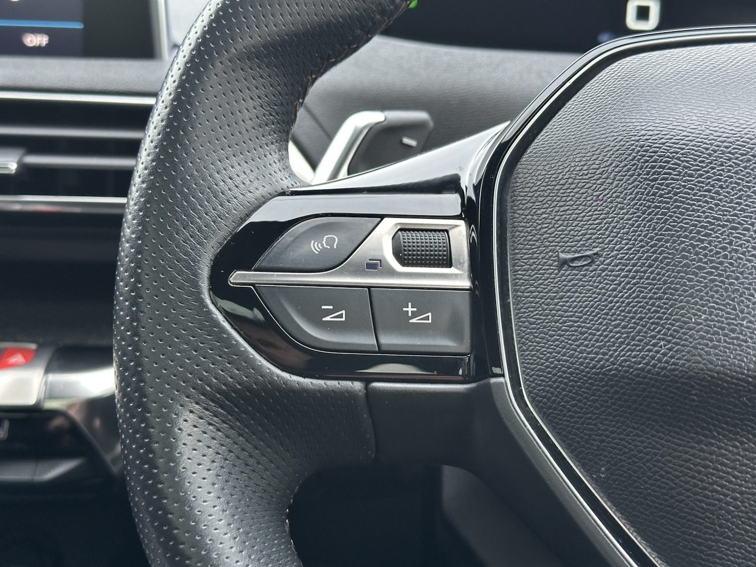 Used Peugeot 5008 2017 for sale - 77264547: Photo 29