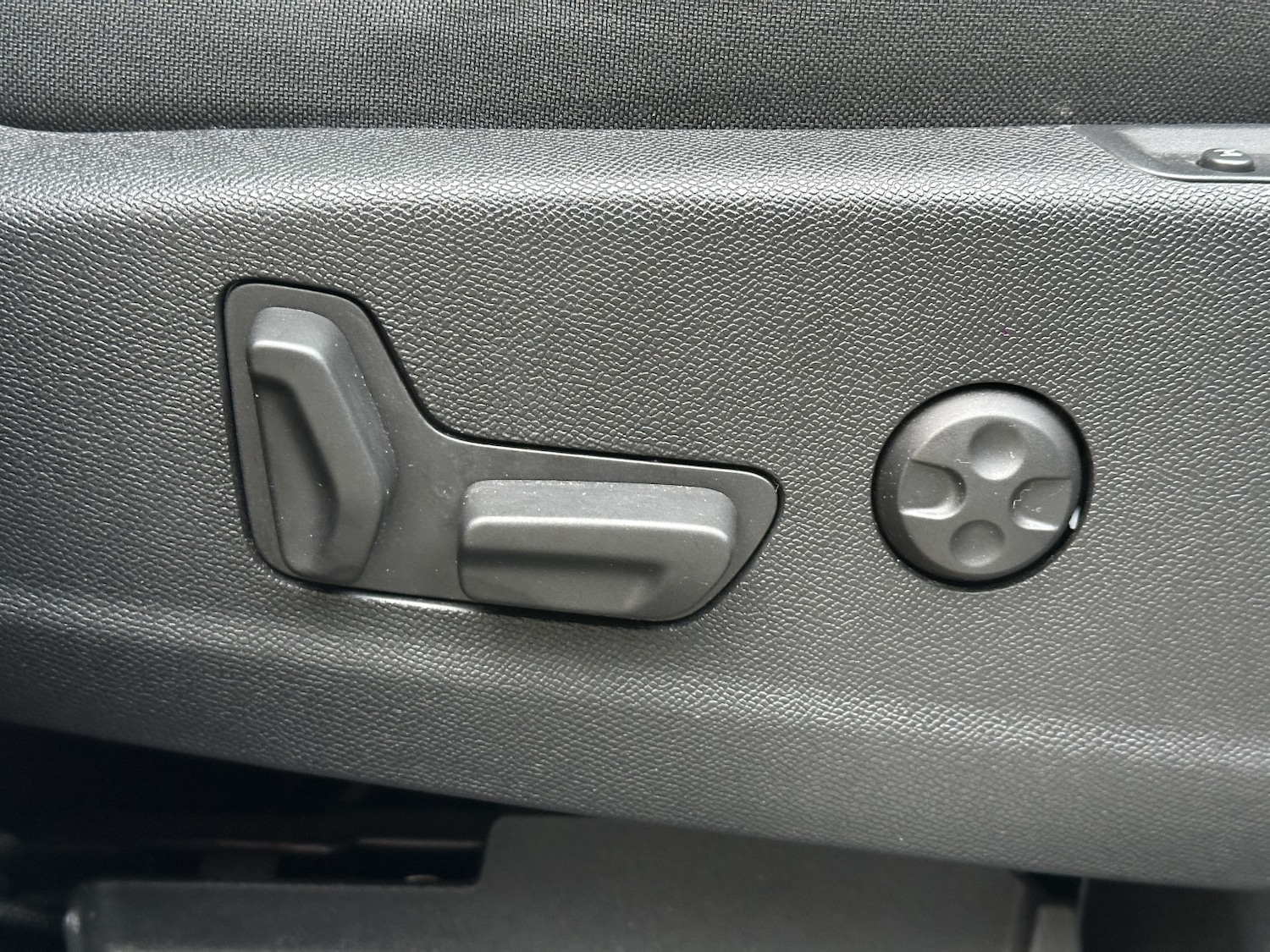 Used Peugeot 5008 2017 for sale - 77264547: Photo 43